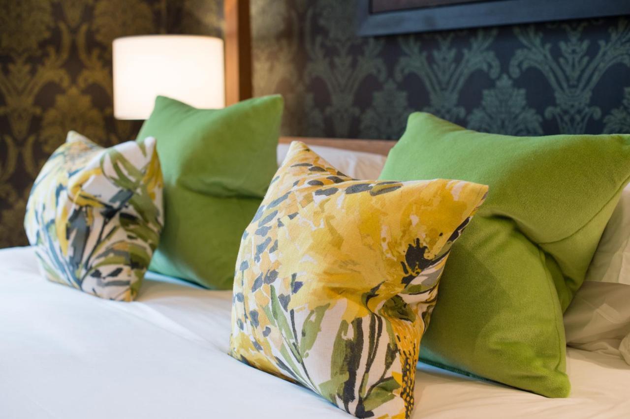 One Devonshire Gardens A Hotel Du Vin Glasgow Eksteriør billede Throw pillows